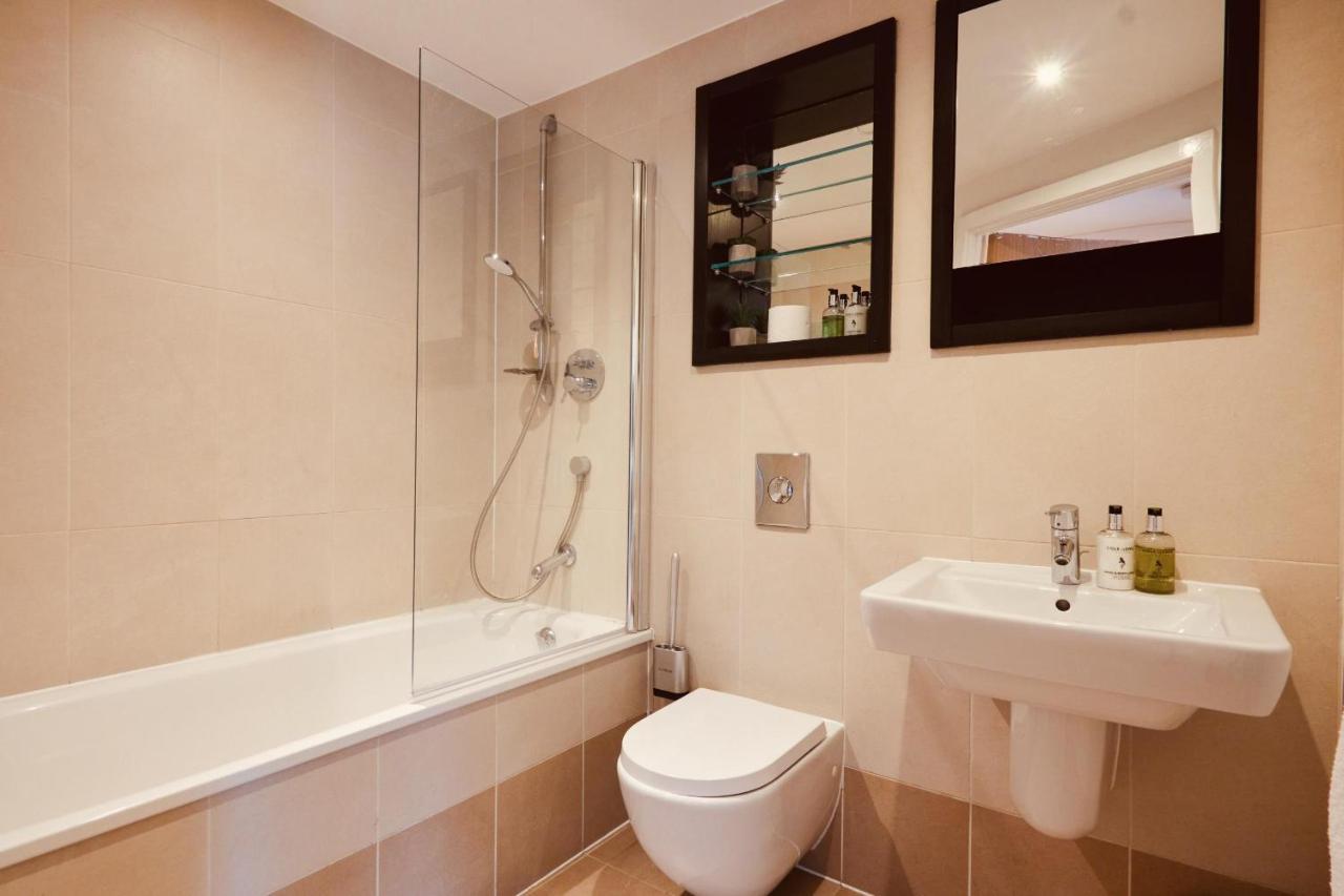 Deluxe City Modern Apt&Free Parking No Balcony Leeds  Kültér fotó